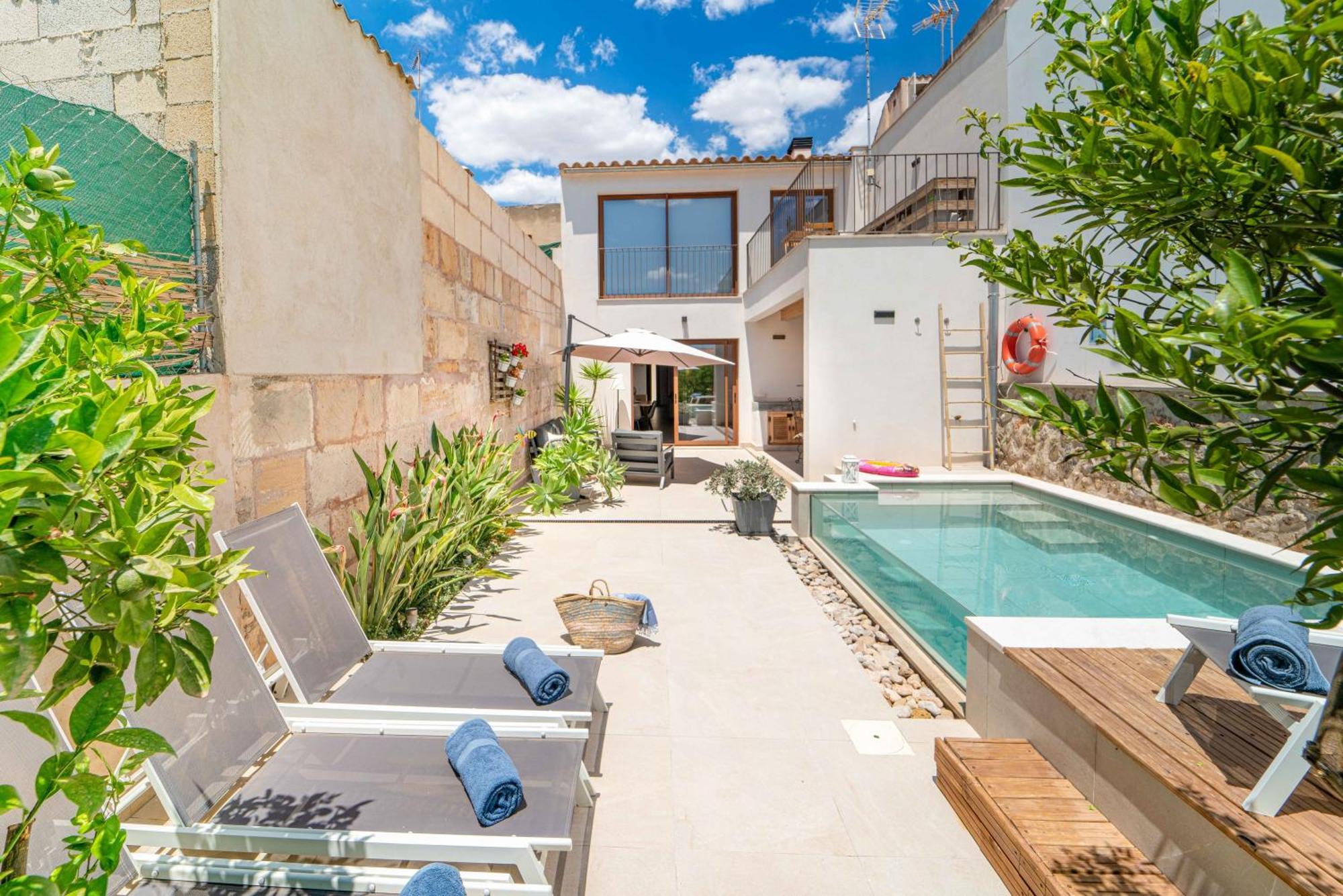 Townhouse Bonany By Homevillas360 Vilafranca De Bonany Bagian luar foto